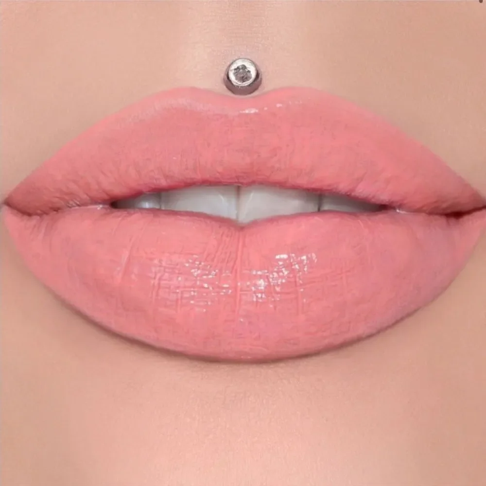 Jeffree Star Supreme Gloss in (714)